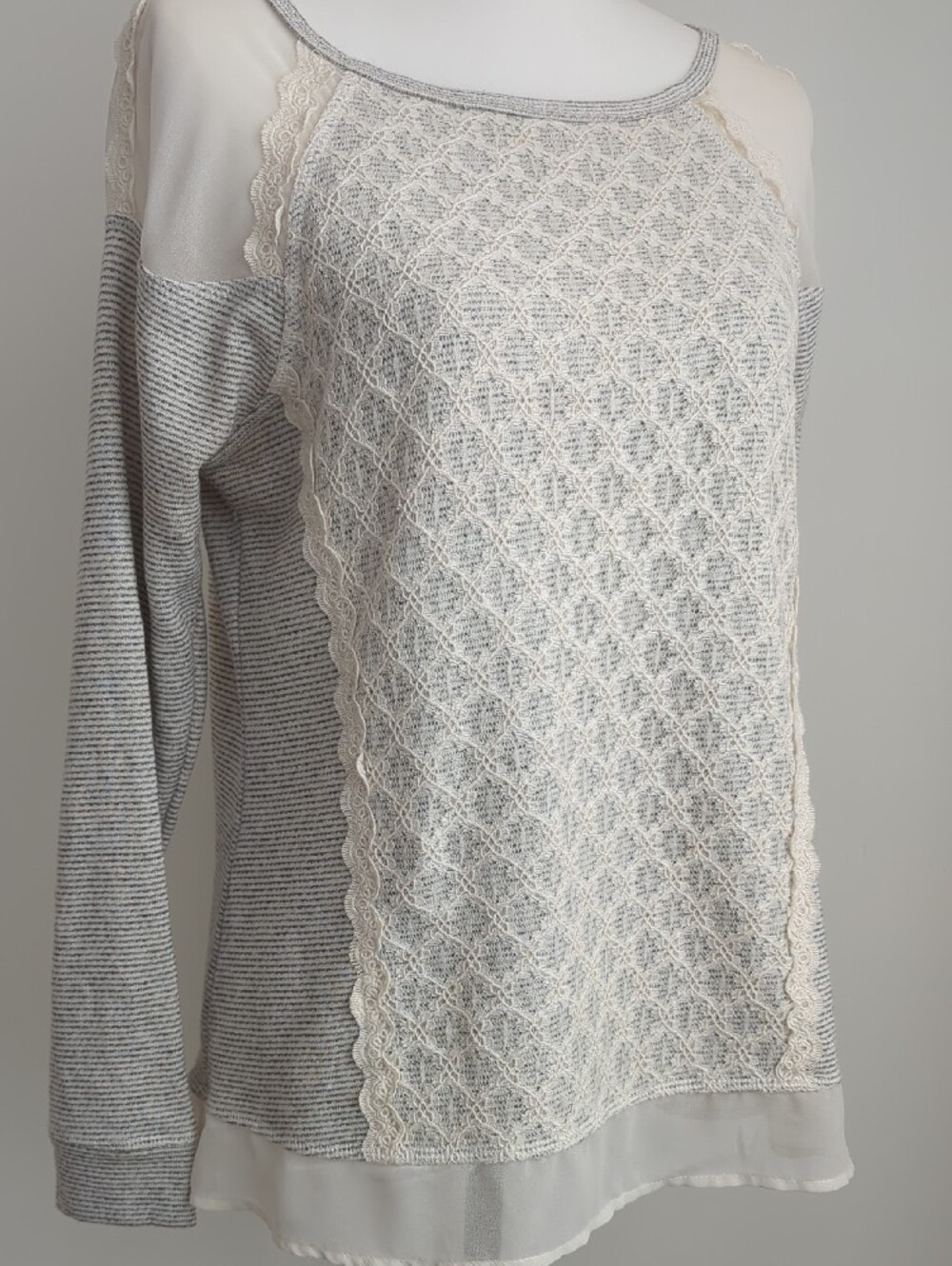 Maison Jules Mixed Media Striped Lace Crochet Knit Sweater Grey White Trim LARGE